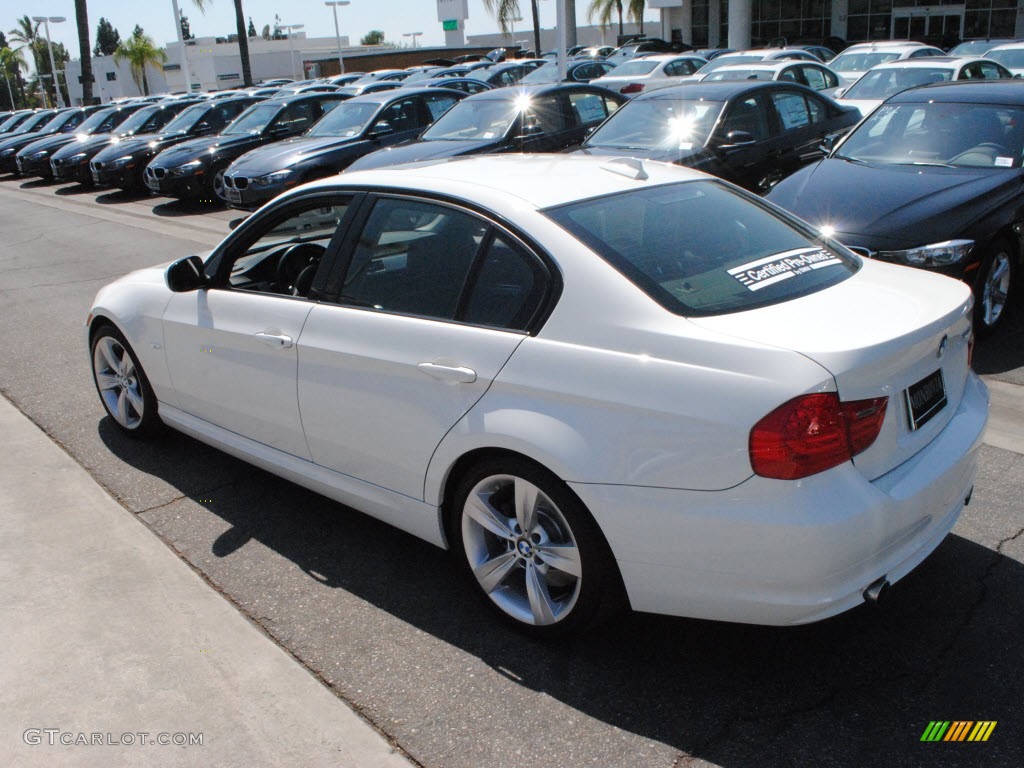 2009 3 Series 335i Sedan - Alpine White / Black photo #10