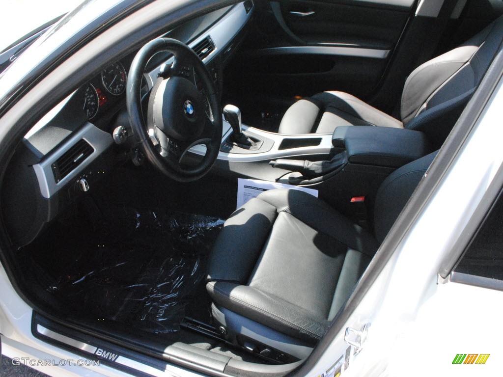 2009 3 Series 335i Sedan - Alpine White / Black photo #15