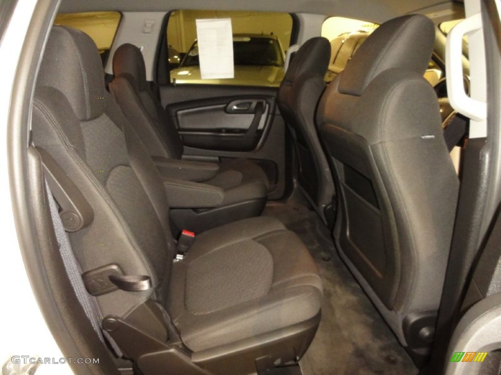 2010 Traverse LT AWD - Summit White / Ebony photo #20