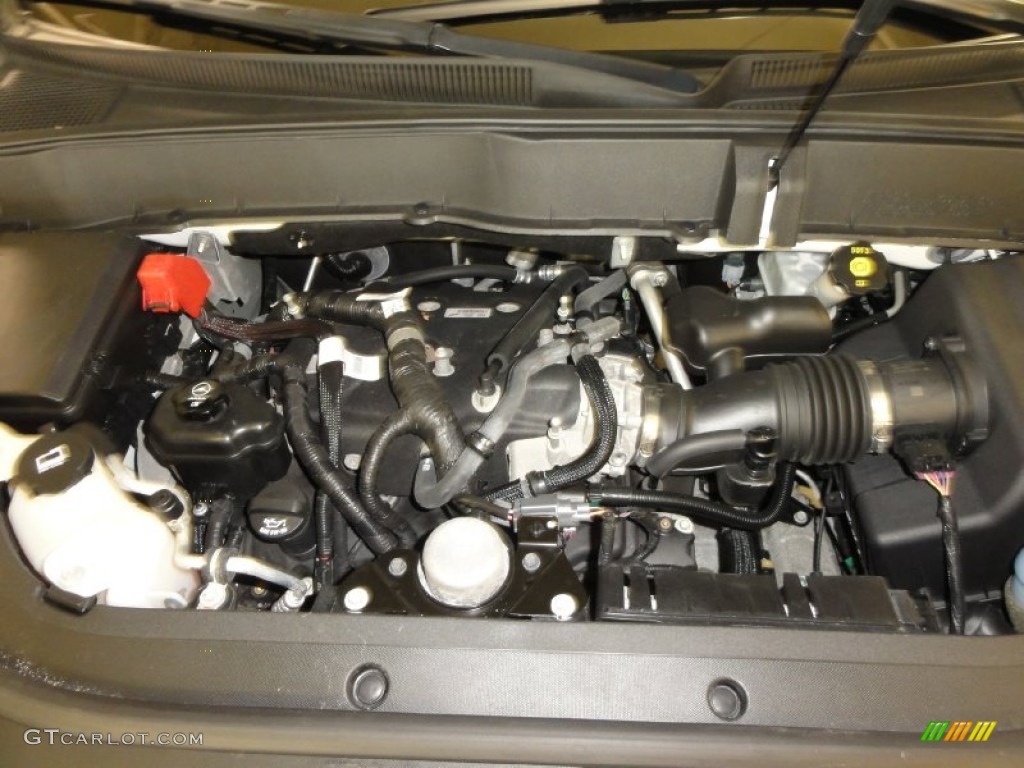 2010 Traverse LT AWD - Summit White / Ebony photo #26