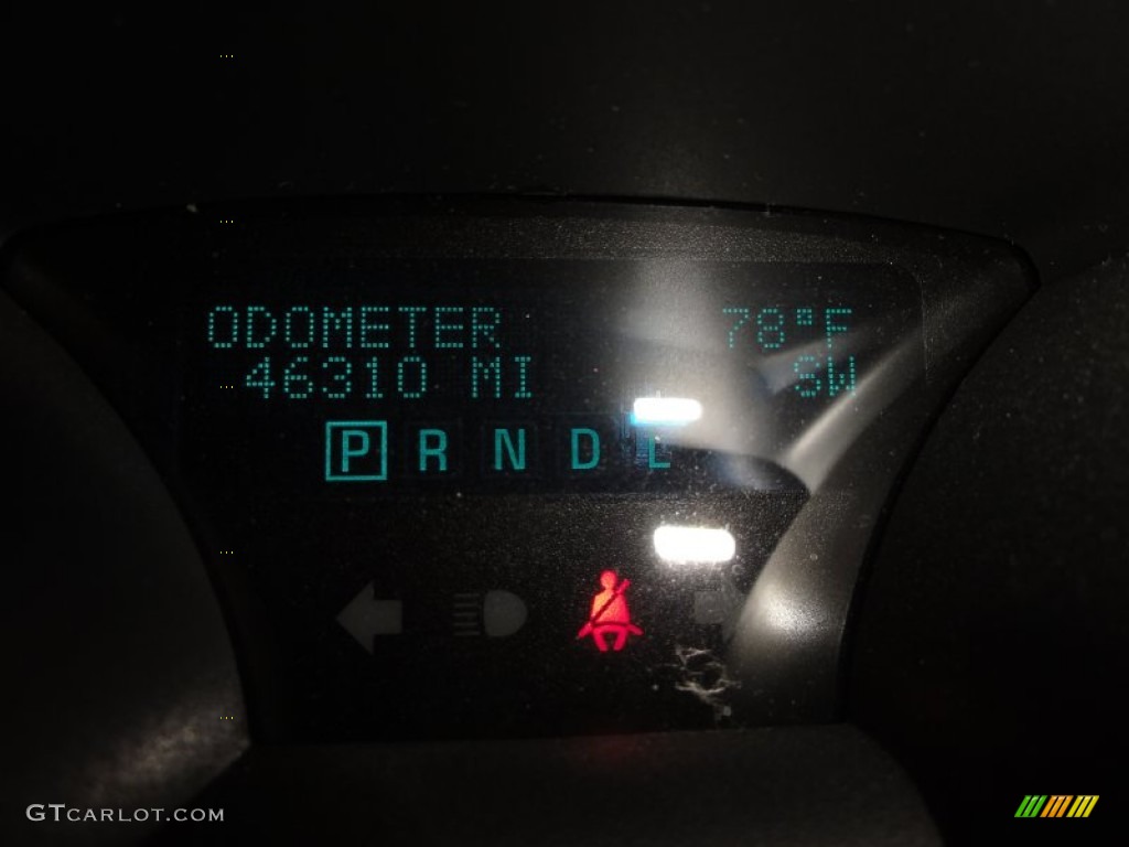 2010 Traverse LT AWD - Summit White / Ebony photo #33