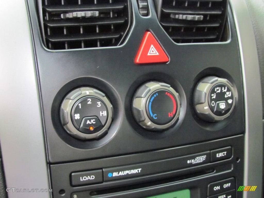 2004 Pontiac GTO Coupe Controls Photo #70547317