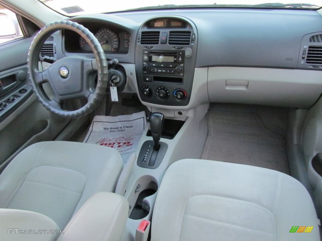 2005 Spectra LX Sedan - Ice Blue / Gray photo #16