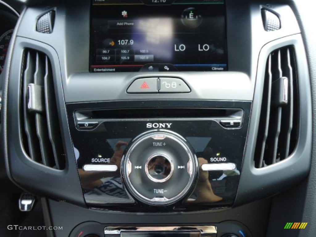 2013 Ford Focus ST Hatchback Audio System Photo #70550821