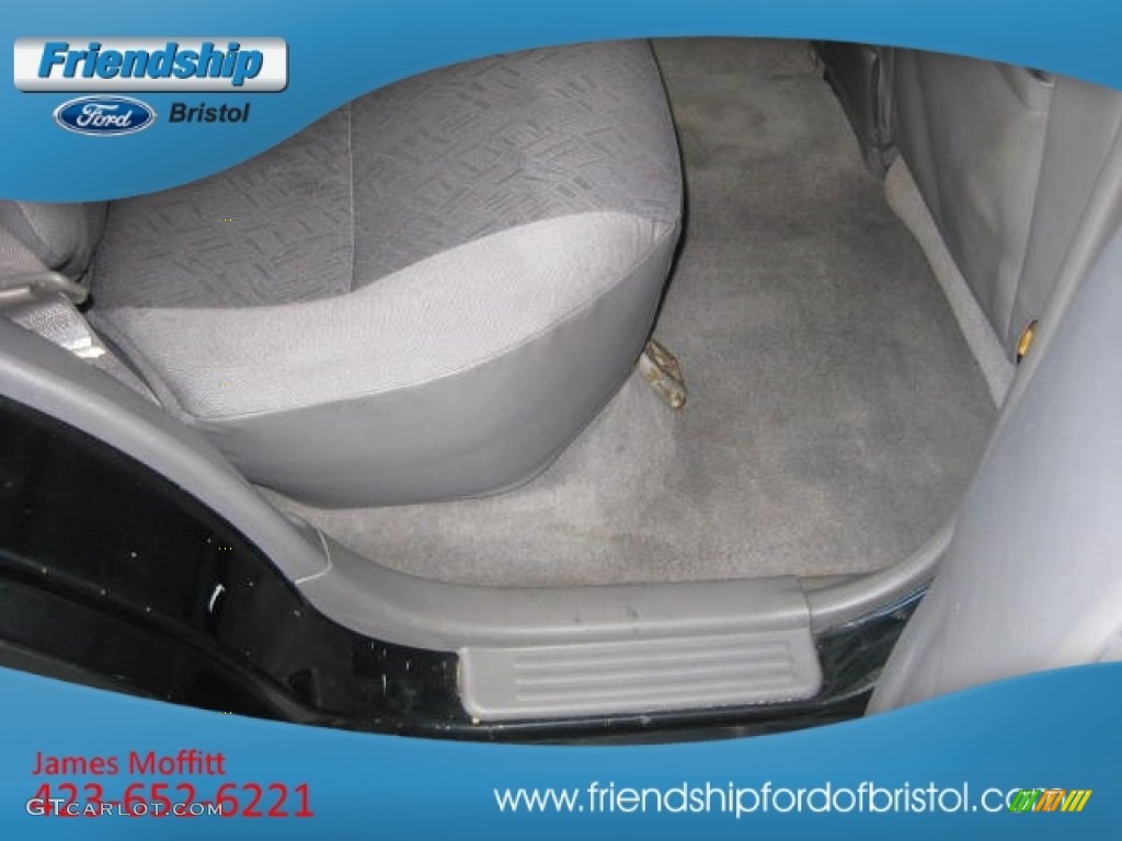 2003 Rodeo S V6 4WD - Ebony Black / Gray photo #24