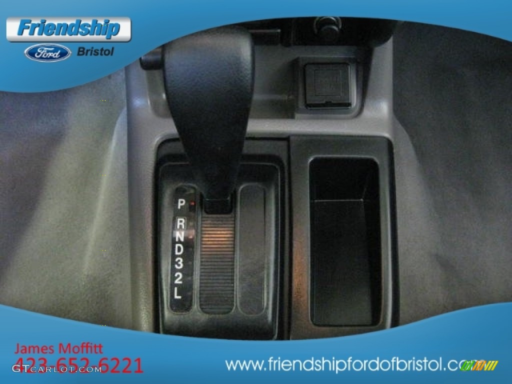 2003 Rodeo S V6 4WD - Ebony Black / Gray photo #28