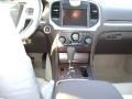 Gloss Black - 300 C Luxury Series Photo No. 4