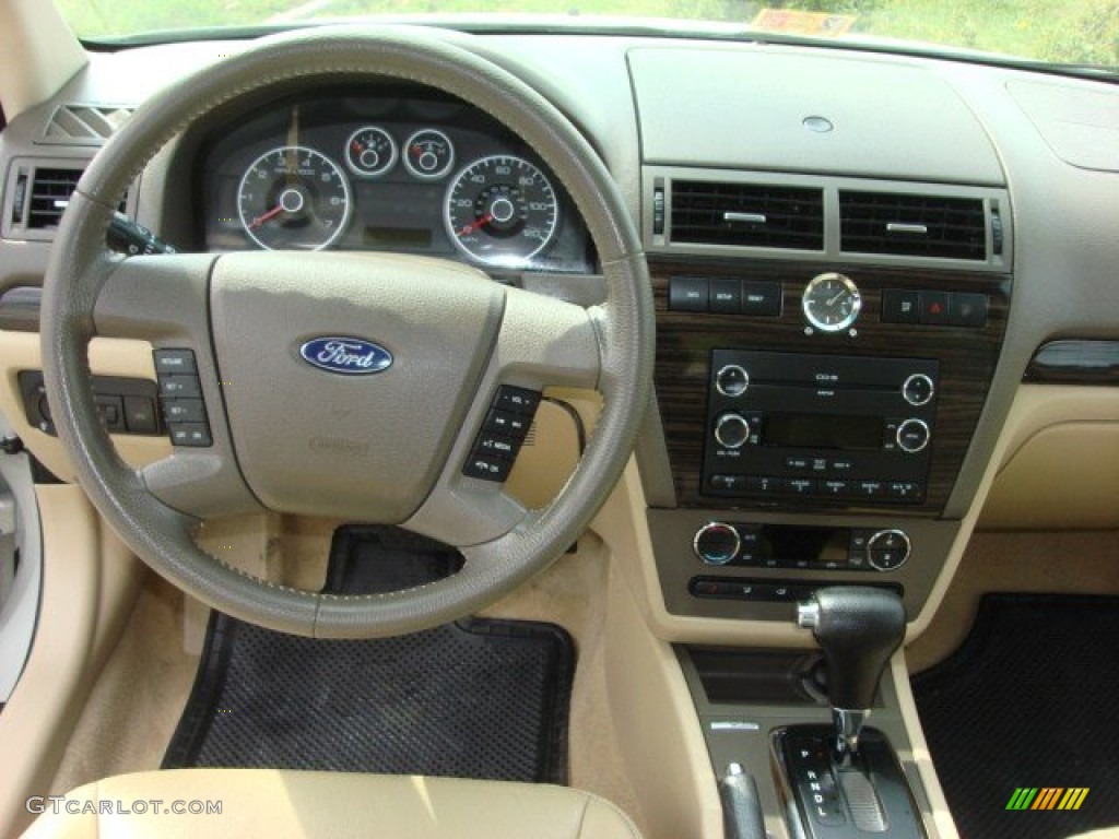 2008 Ford Fusion SEL V6 Medium Light Stone Dashboard Photo #70555900