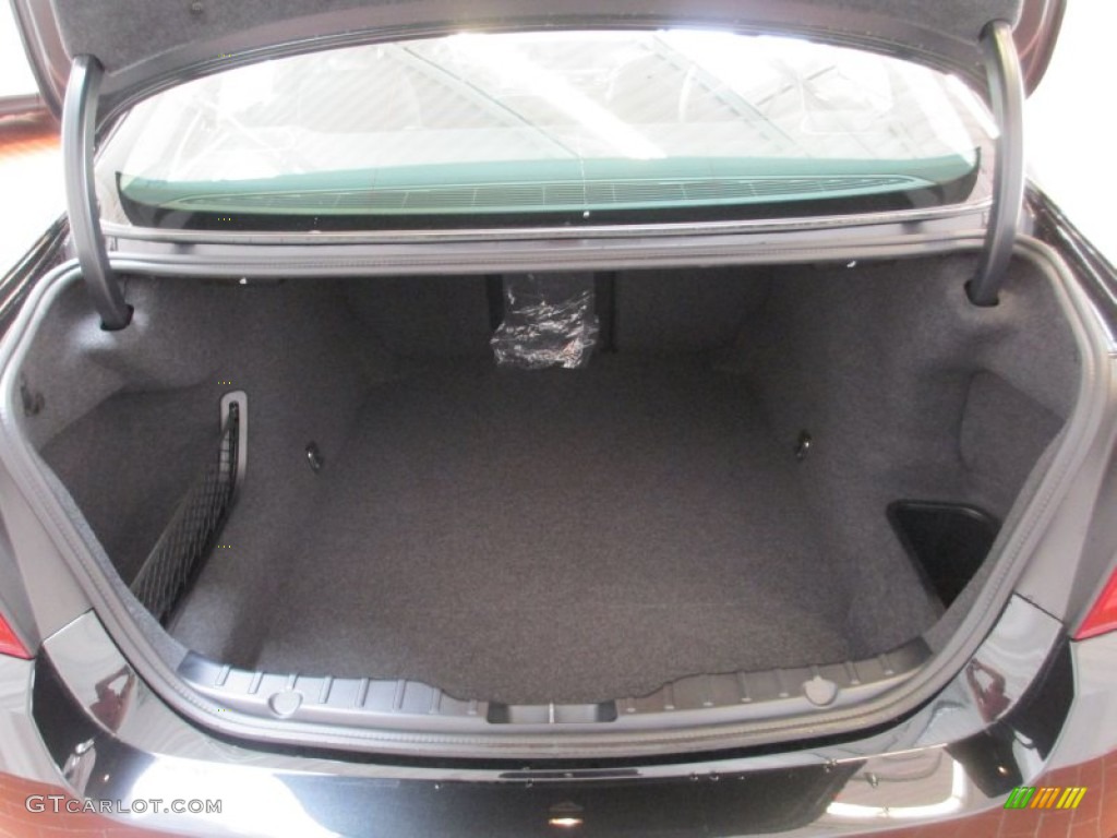 2013 BMW 5 Series 528i xDrive Sedan Trunk Photo #70557967
