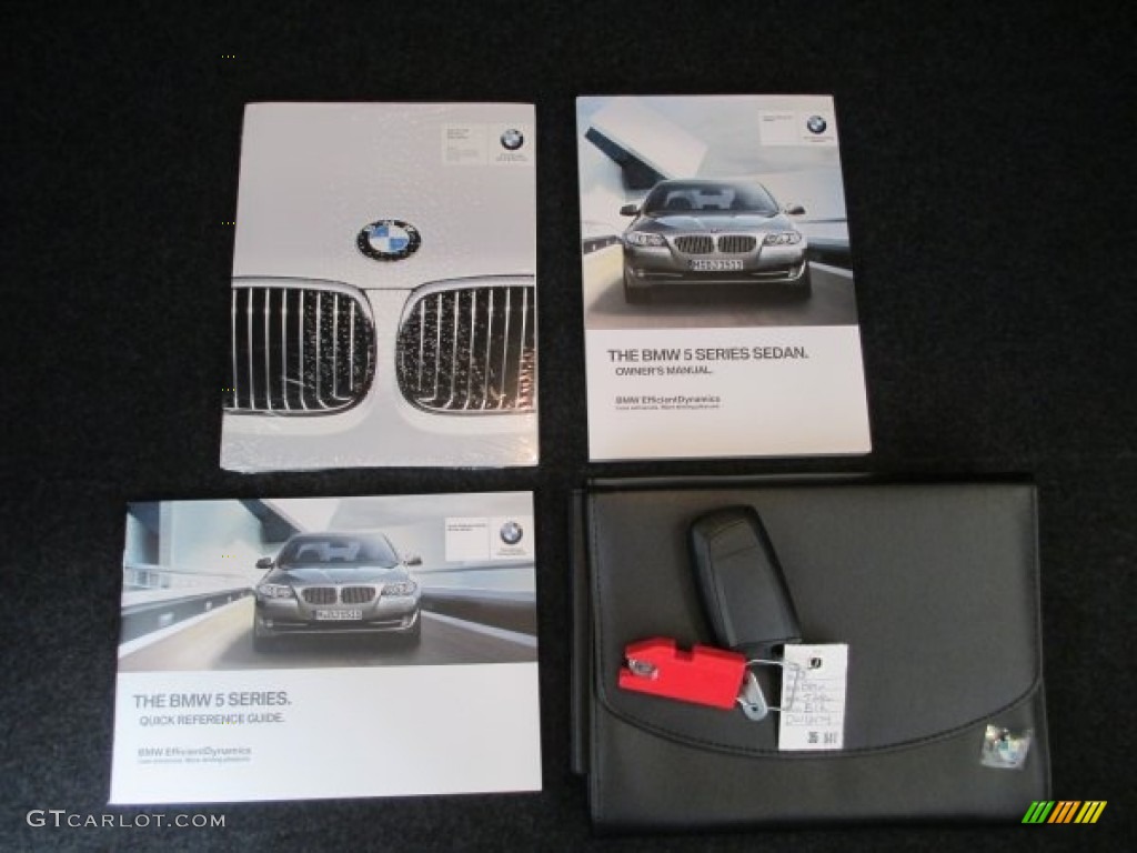 2013 BMW 5 Series 528i xDrive Sedan Books/Manuals Photo #70557991