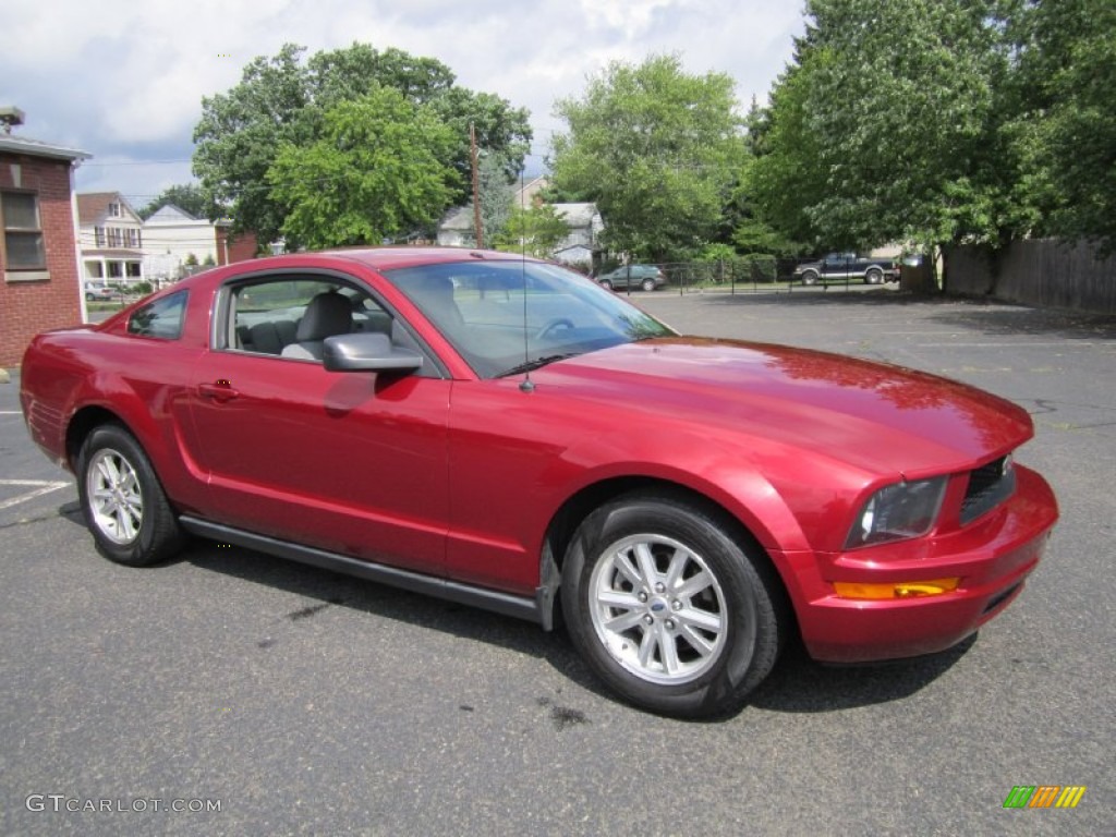2007 Mustang V6 Deluxe Coupe - Redfire Metallic / Light Graphite photo #10