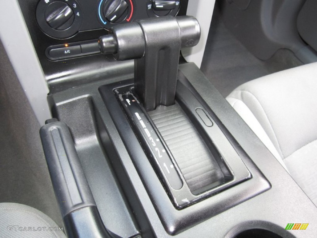 2007 Mustang V6 Deluxe Coupe - Redfire Metallic / Light Graphite photo #20