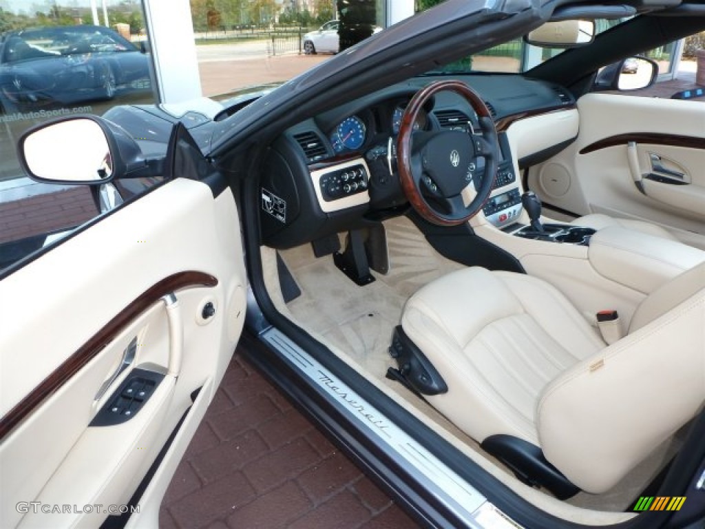 Sabbia Interior 2011 Maserati GranTurismo Convertible GranCabrio Photo #70559695