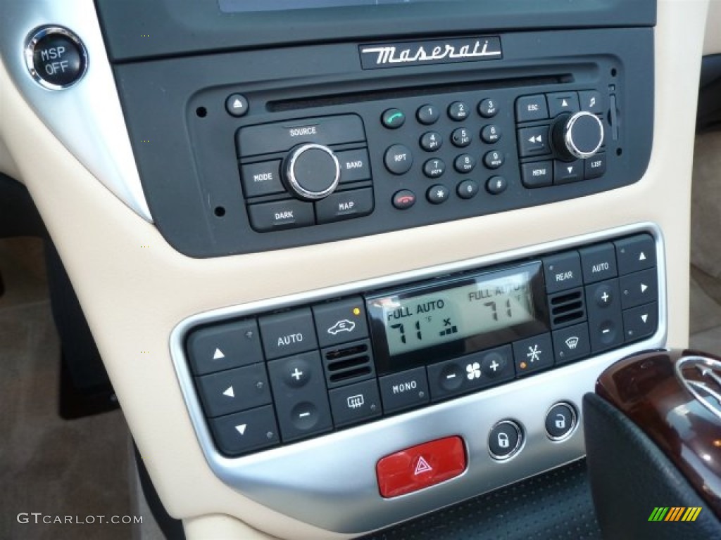 2011 Maserati GranTurismo Convertible GranCabrio Audio System Photos
