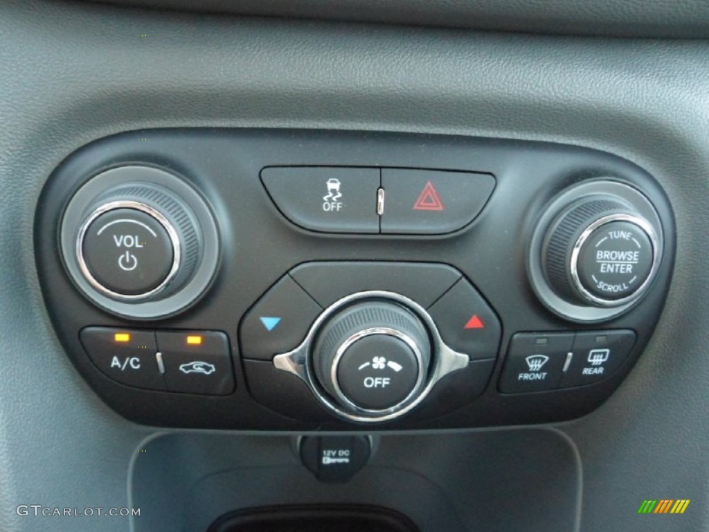 2013 Dodge Dart Rallye Controls Photo #70560952