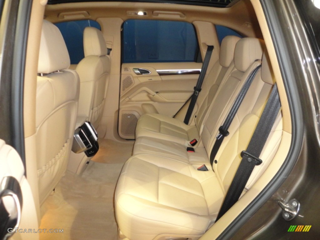 2011 Cayenne S Hybrid - Umber Brown Metallic / Luxor Beige photo #21