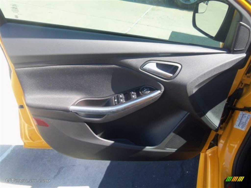 2013 Focus ST Hatchback - Tangerine Scream Tri-Coat / ST Tangerine Scream Recaro Seats photo #12
