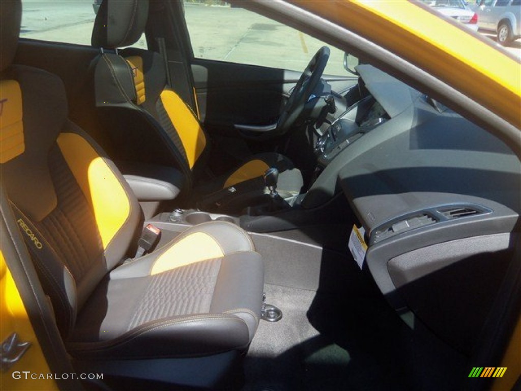 2013 Focus ST Hatchback - Tangerine Scream Tri-Coat / ST Tangerine Scream Recaro Seats photo #15