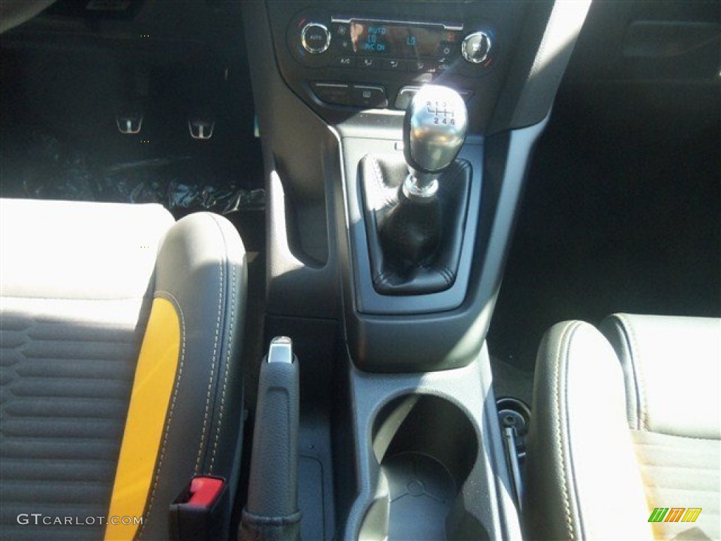 2013 Focus ST Hatchback - Tangerine Scream Tri-Coat / ST Tangerine Scream Recaro Seats photo #22