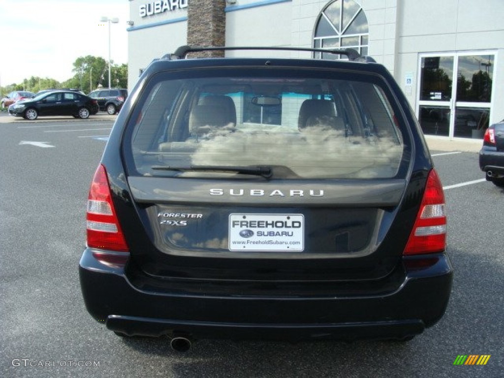 2005 Forester 2.5 XS - Obsidian Black Pearl / Beige photo #5