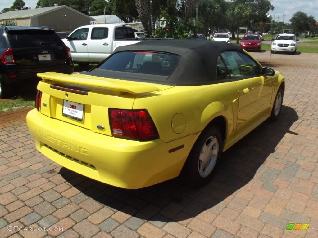 2001 Mustang V6 Convertible - Zinc Yellow Metallic / Dark Charcoal photo #5