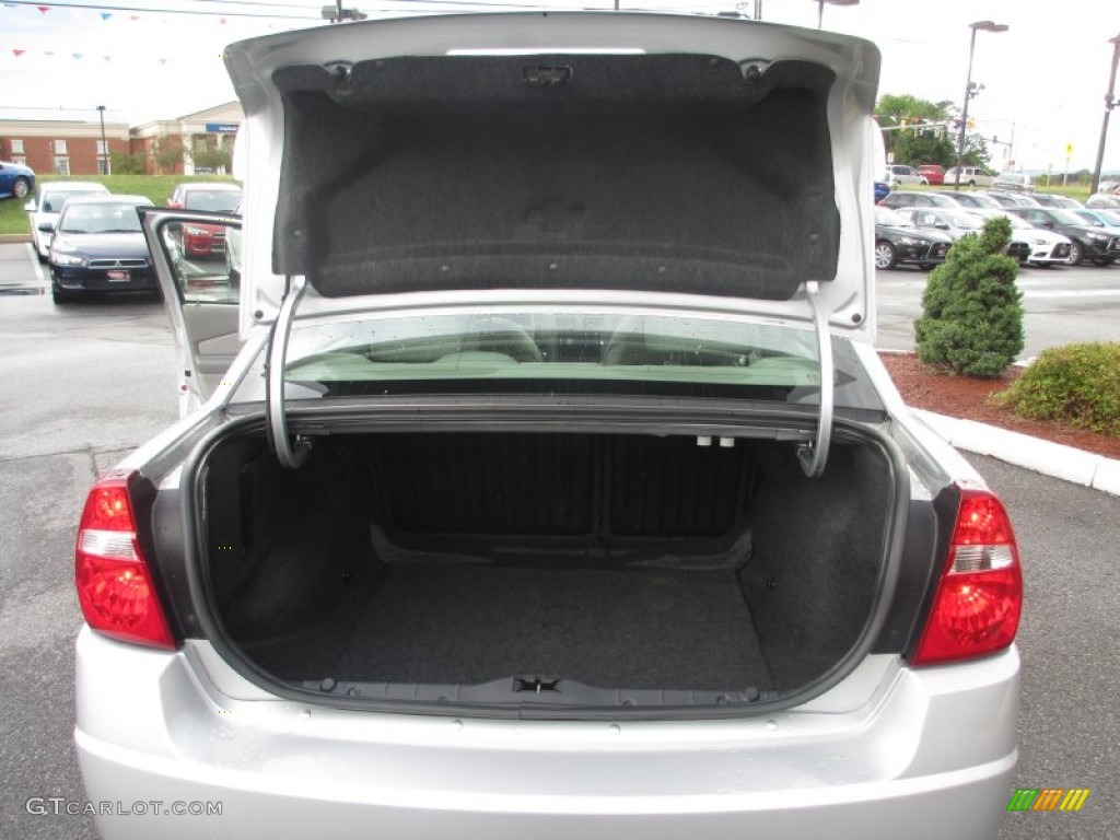 2005 Malibu LT V6 Sedan - Galaxy Silver Metallic / Gray photo #26