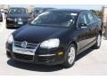 Black Uni - Jetta SE Sedan Photo No. 3