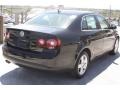 Black Uni - Jetta SE Sedan Photo No. 5