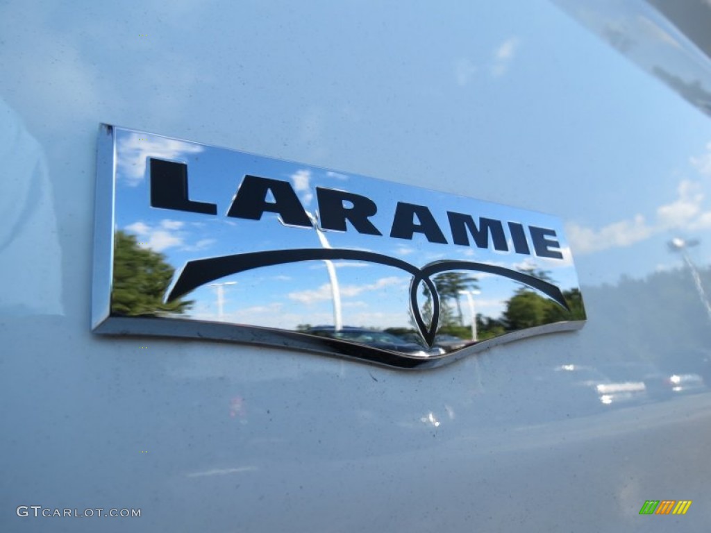 2012 Ram 1500 Laramie Crew Cab 4x4 - Bright White / Dark Slate Gray photo #4