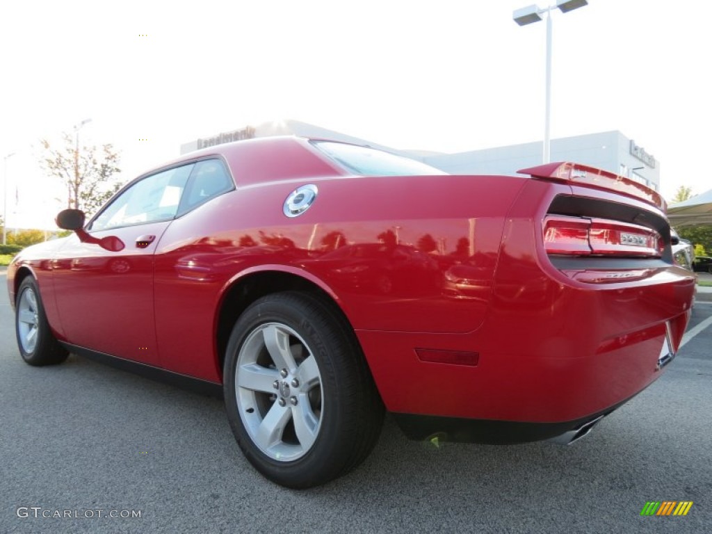 2013 Challenger R/T - Redline 3-Coat Pearl / Dark Slate Gray photo #2