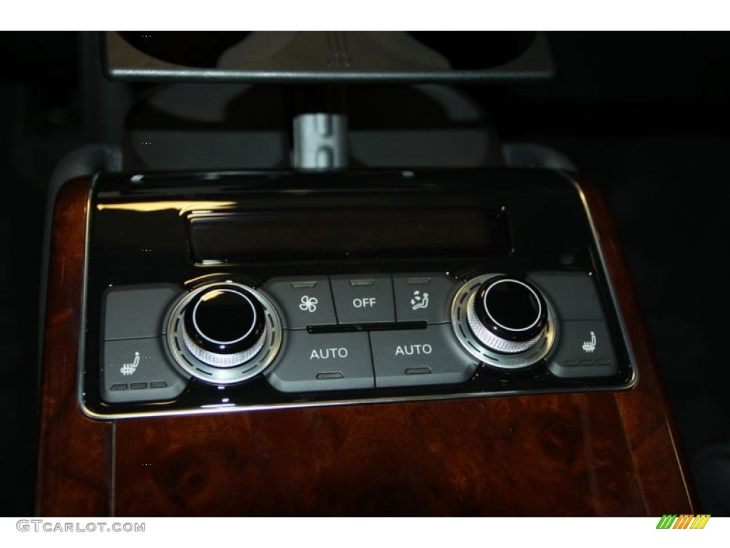 2013 Audi A8 L 4.0T quattro Controls Photo #70577952