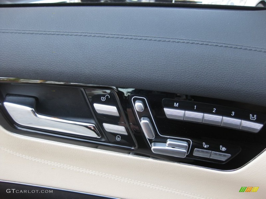 2010 Mercedes-Benz CL 550 4Matic Controls Photo #70578144