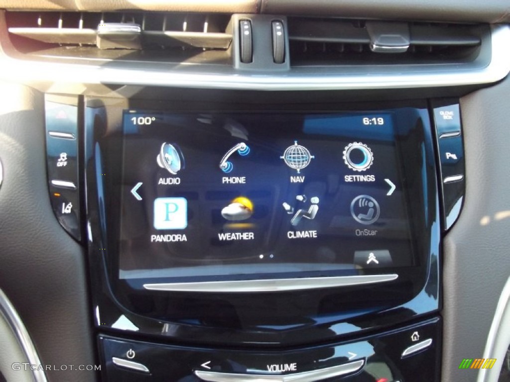 2013 Cadillac XTS Premium FWD Controls Photo #70579920