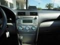 Super White - Camry LE Photo No. 17