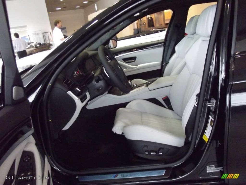 2013 BMW M5 Sedan Front Seat Photo #70581129