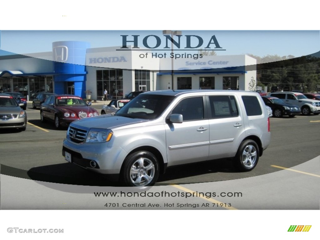 Alabaster Silver Metallic Honda Pilot