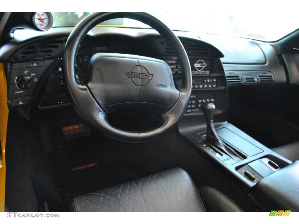 1996 Chevrolet Corvette Convertible Black Dashboard Photo #70584411