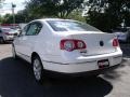 Candy White - Passat Komfort Sedan Photo No. 17