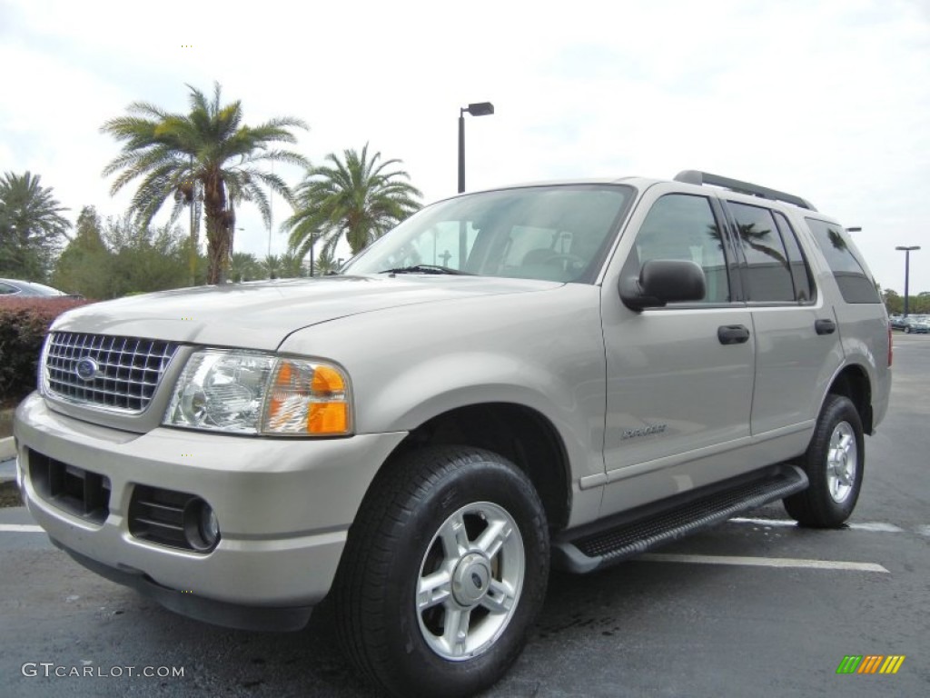 Silver Birch Metallic 2005 Ford Explorer XLT Exterior Photo #70589133
