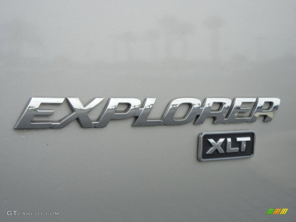 2005 Ford Explorer XLT Marks and Logos Photo #70589178