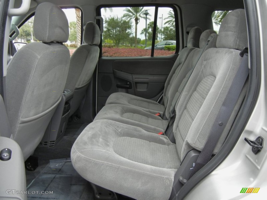 2005 Ford Explorer XLT Rear Seat Photos