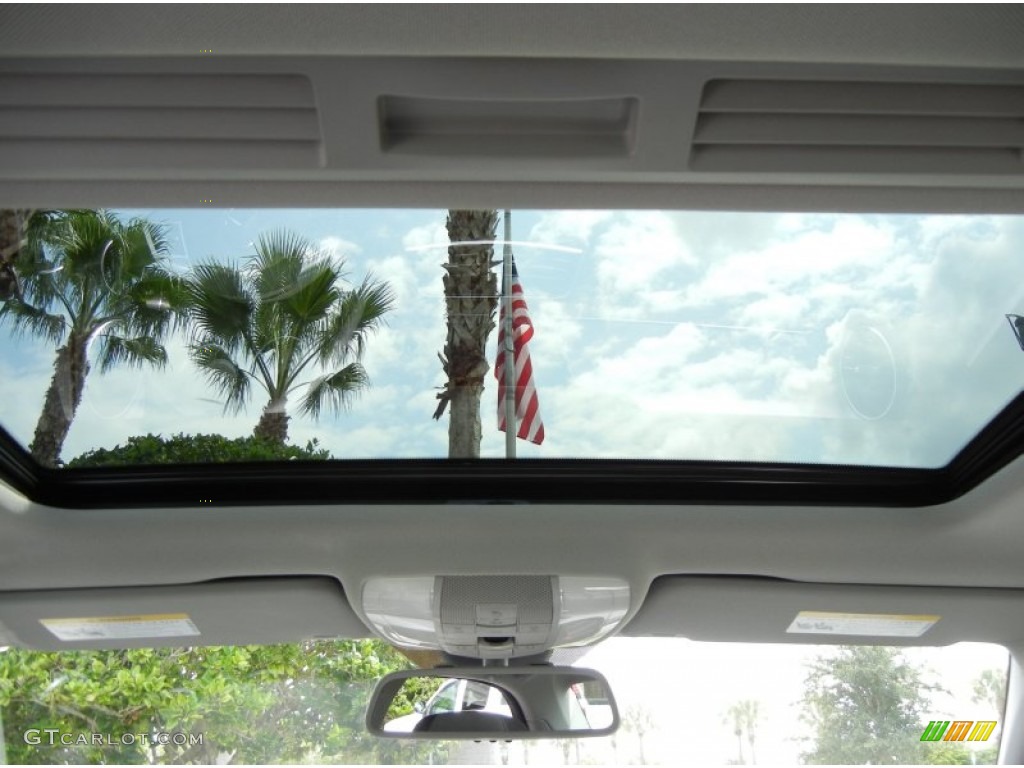 2013 Mercedes-Benz C 250 Luxury Sunroof Photo #70589430