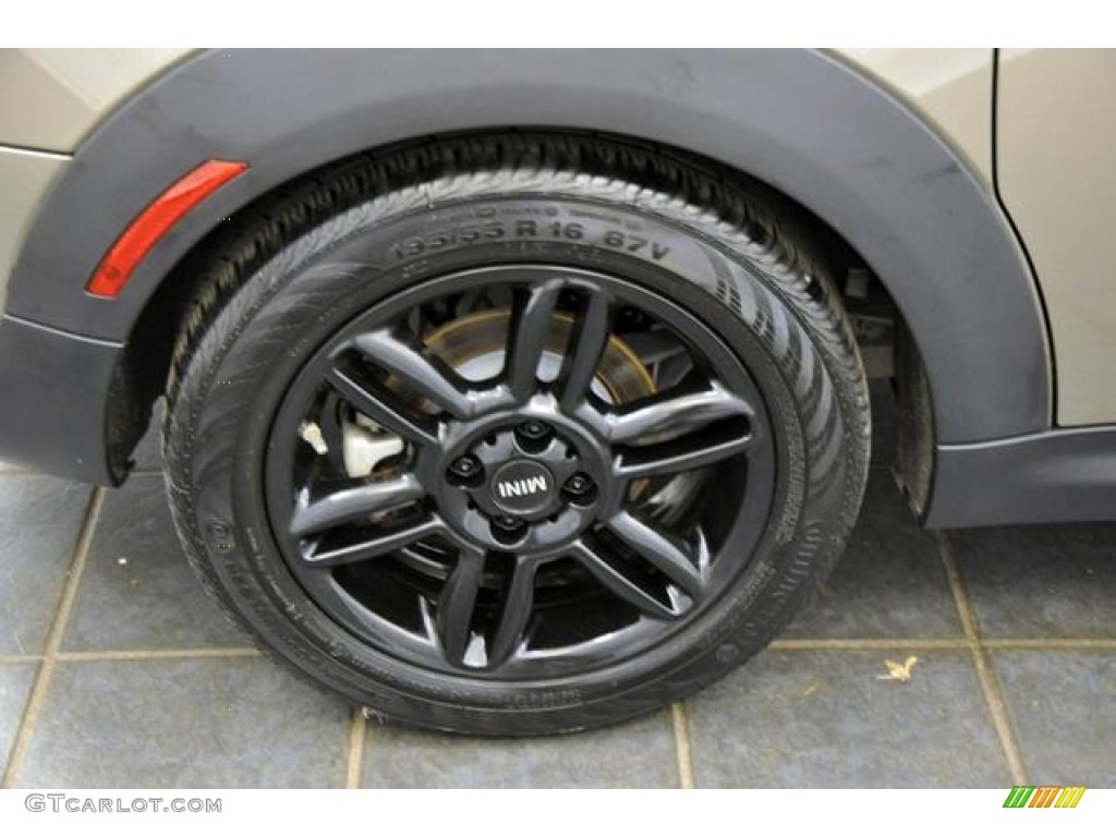 2012 Mini Cooper Clubman Wheel Photo #70591299