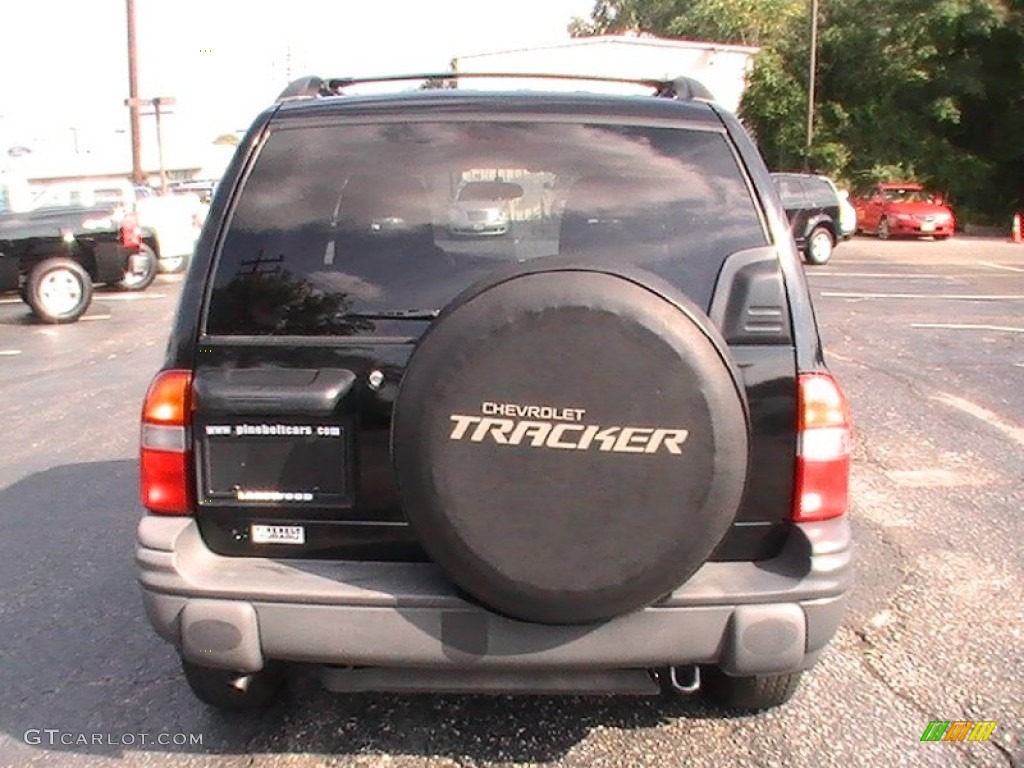 2004 Tracker ZR2 4WD - Black / Medium Gray photo #5