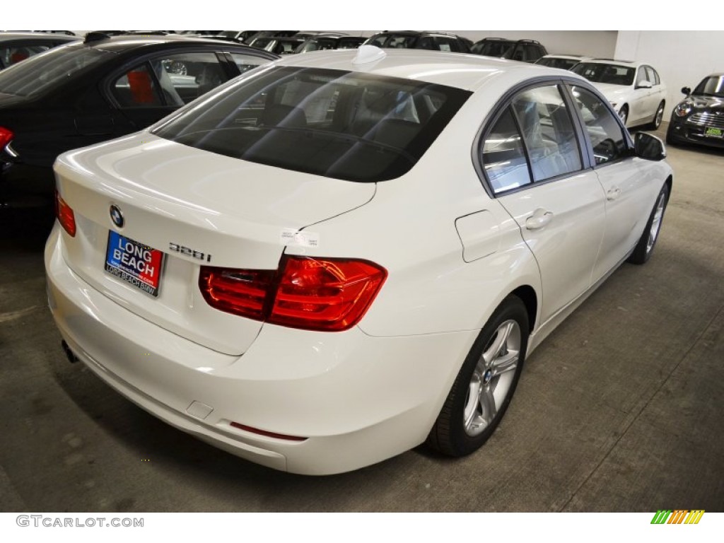 2012 3 Series 328i Sedan - Alpine White / Black photo #3