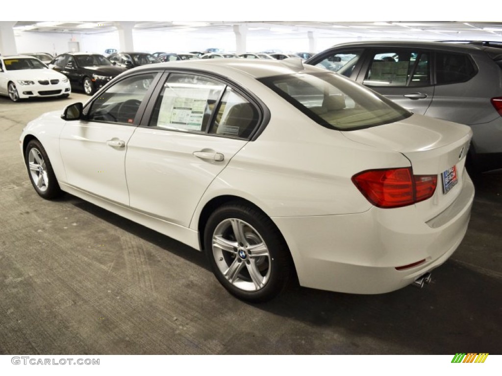 2012 3 Series 328i Sedan - Alpine White / Venetian Beige photo #4