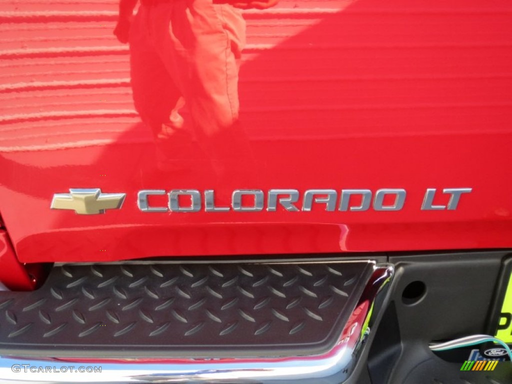 2010 Colorado LT Crew Cab - Victory Red / Medium Pewter photo #20