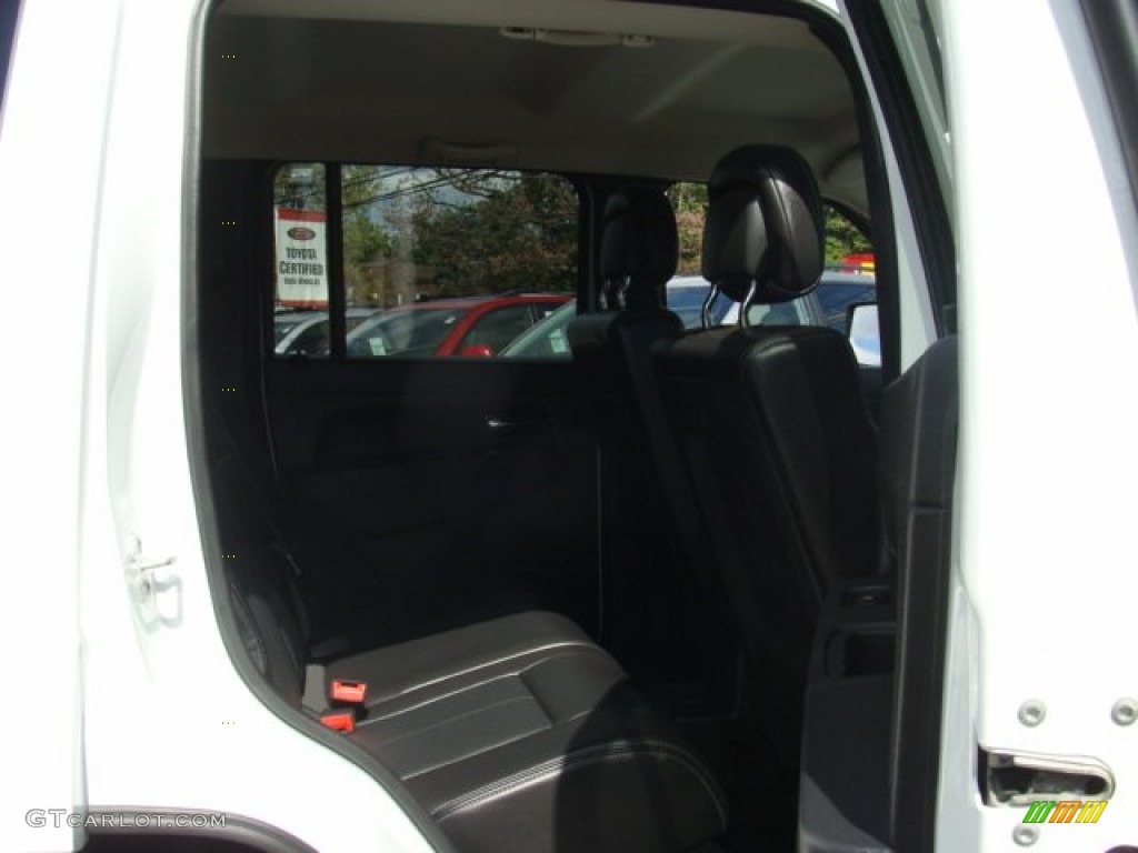 2012 Liberty Sport 4x4 - Bright White / Dark Slate Gray photo #19