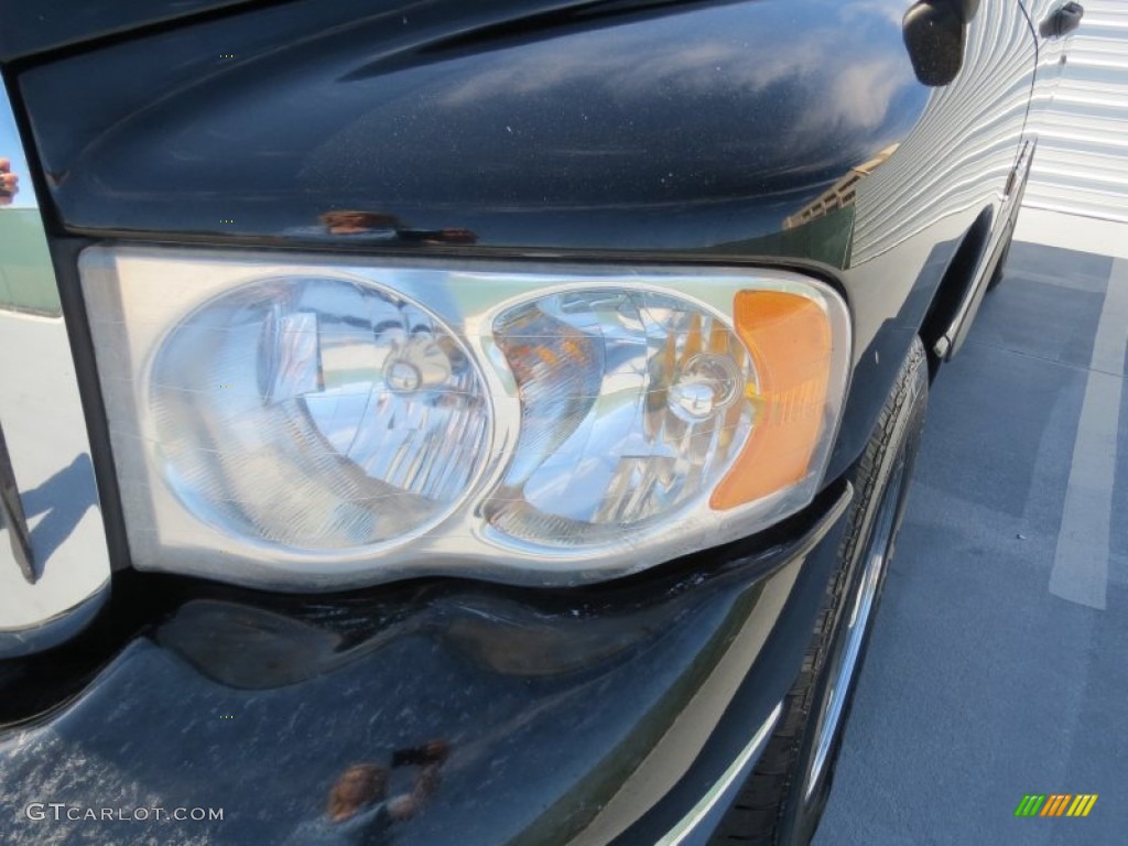 2004 Ram 1500 ST Quad Cab - Black / Taupe photo #8