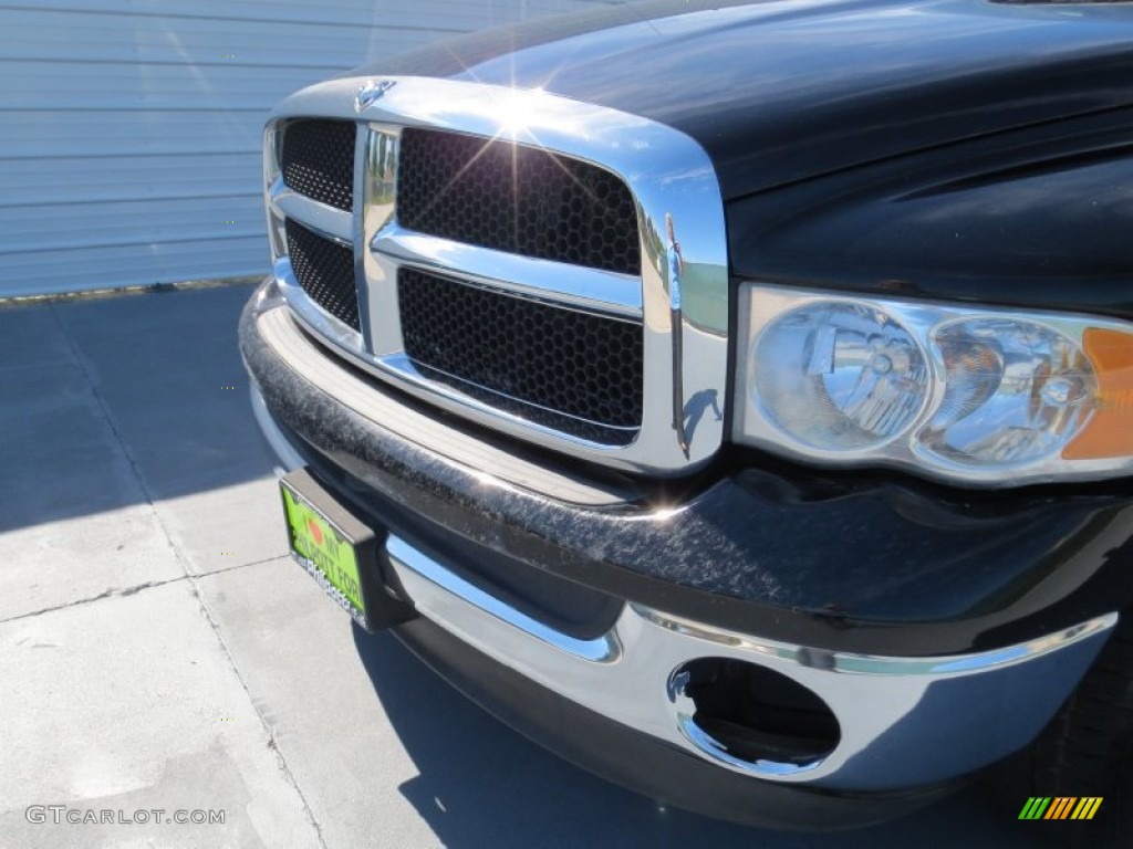 2004 Ram 1500 ST Quad Cab - Black / Taupe photo #9